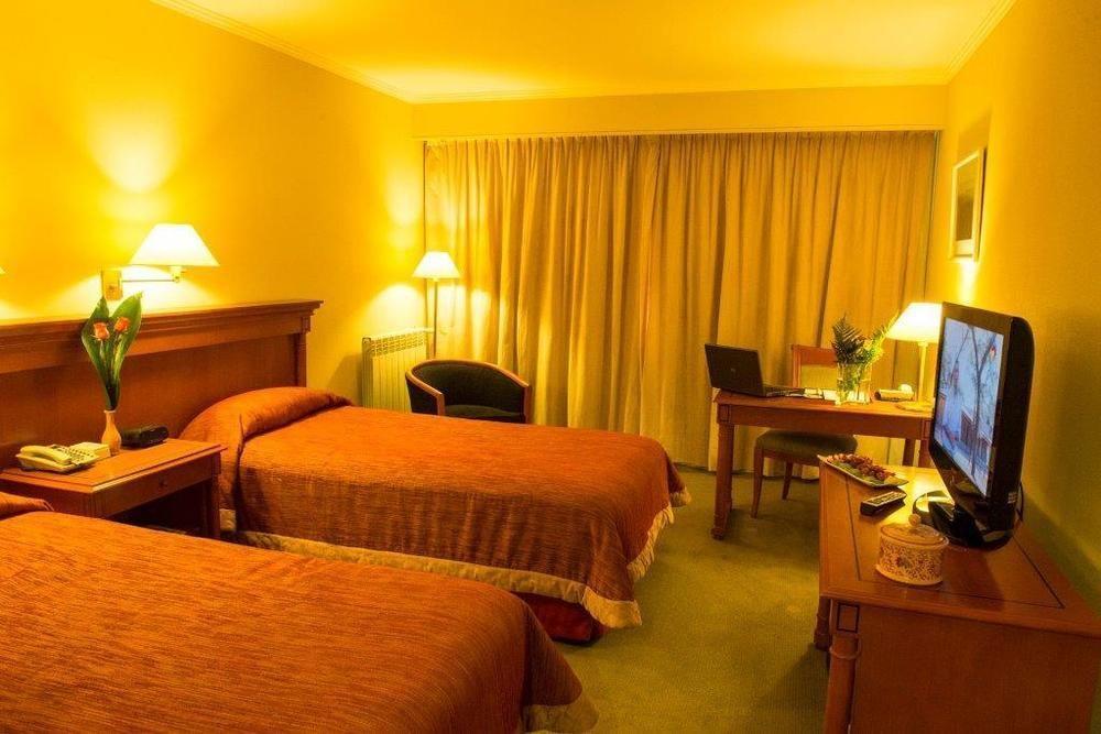 Hotel Austral Express Comodoro Rivadavia Exterior foto